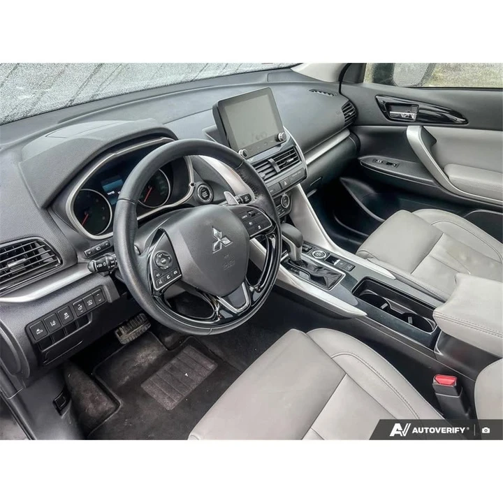 2022 Mitsubishi Eclipse Cross - Image 8 of 15