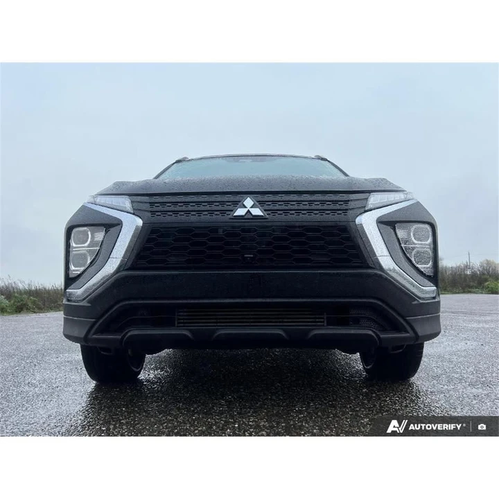 2022 Mitsubishi Eclipse Cross - Image 2 of 15
