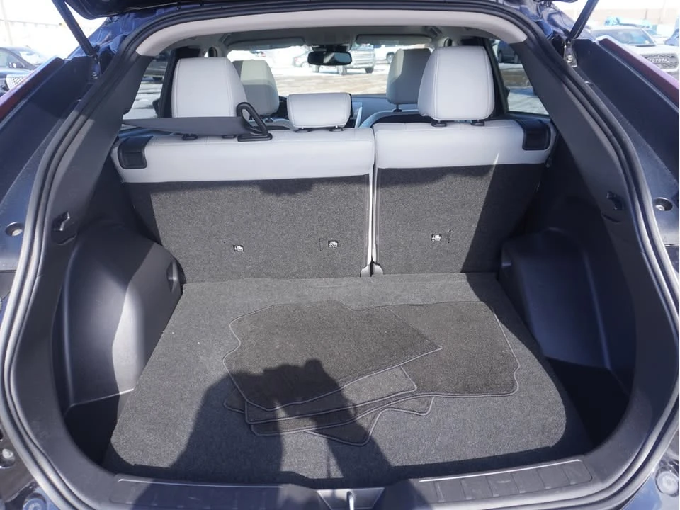 2022 Mitsubishi Eclipse Cross - Image 5 of 16