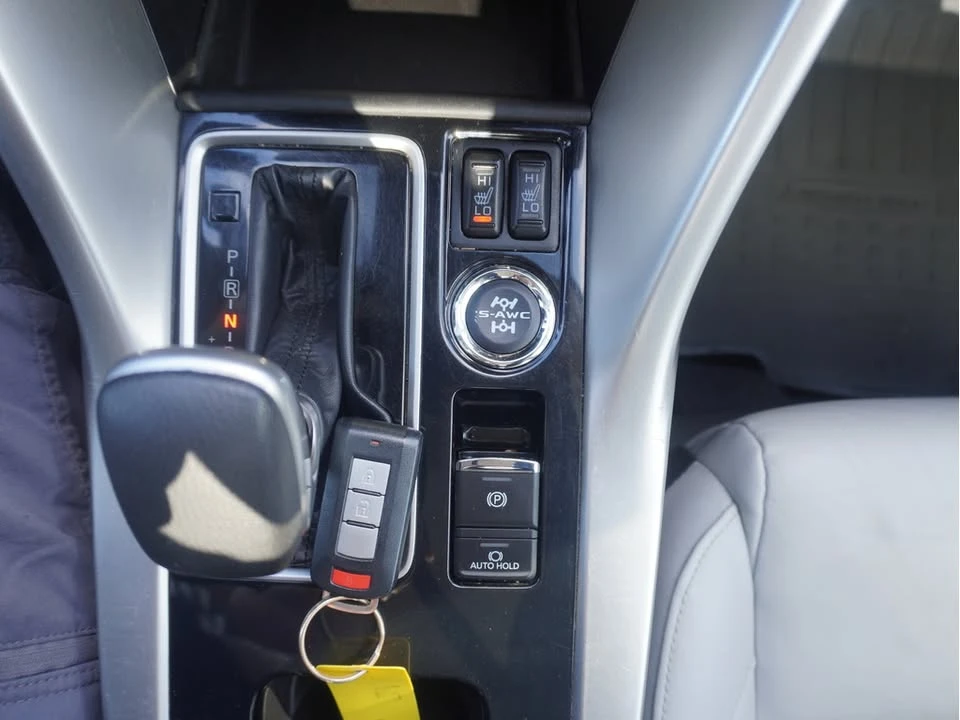 2022 Mitsubishi Eclipse Cross - Image 12 of 16
