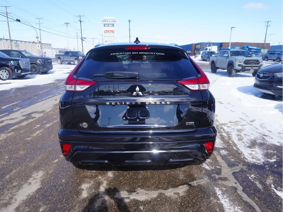 2022 Mitsubishi Eclipse Cross - Image 3 of 16
