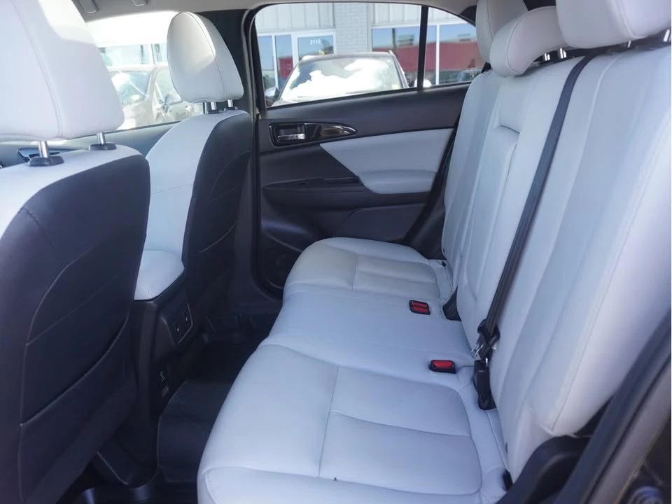 2022 Mitsubishi Eclipse Cross - Image 9 of 16