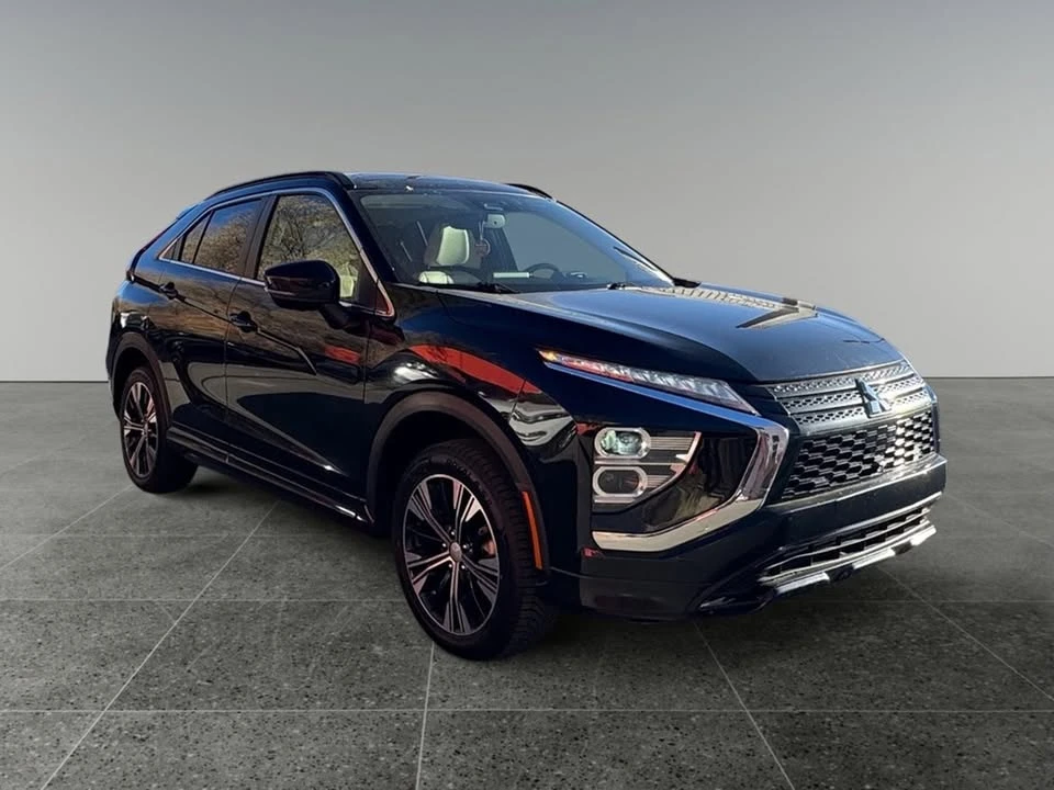 2022 Mitsubishi Eclipse Cross - Image 3 of 15