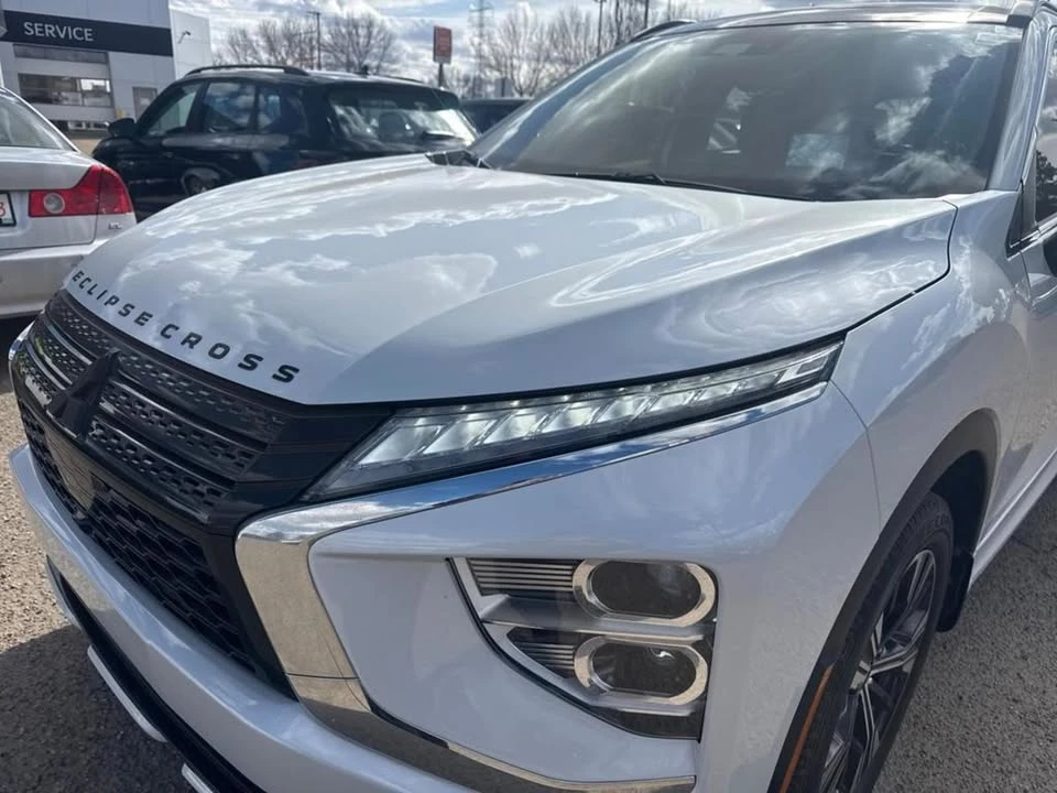 2022 Mitsubishi Eclipse Cross - Image 8 of 20