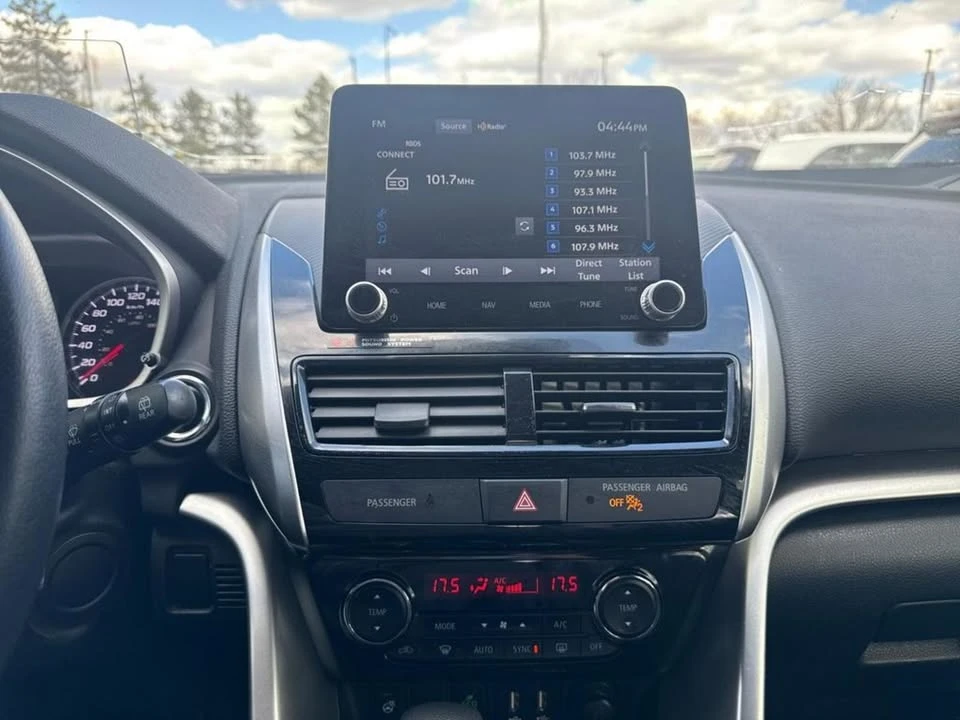 2022 Mitsubishi Eclipse Cross - Image 19 of 20