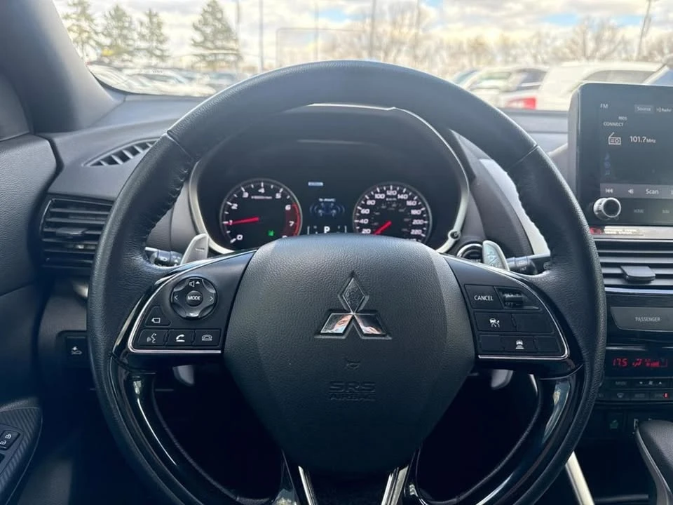 2022 Mitsubishi Eclipse Cross - Image 14 of 20