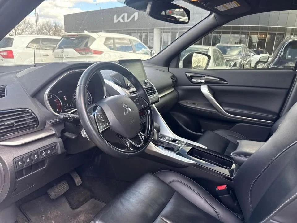 2022 Mitsubishi Eclipse Cross - Image 13 of 20