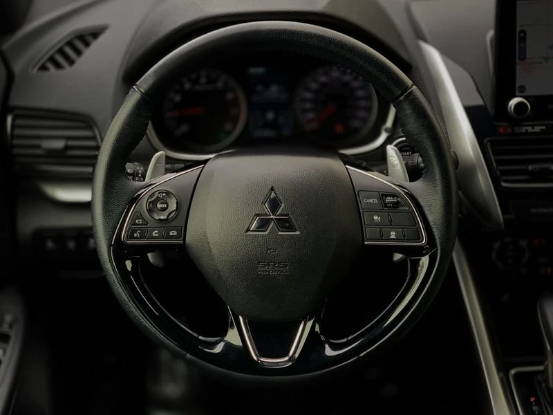 2022 Mitsubishi Eclipse Cross - Image 14 of 19
