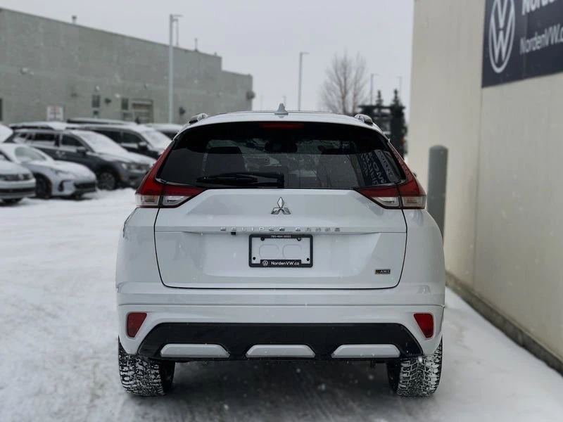 2022 Mitsubishi Eclipse Cross - Image 4 of 19