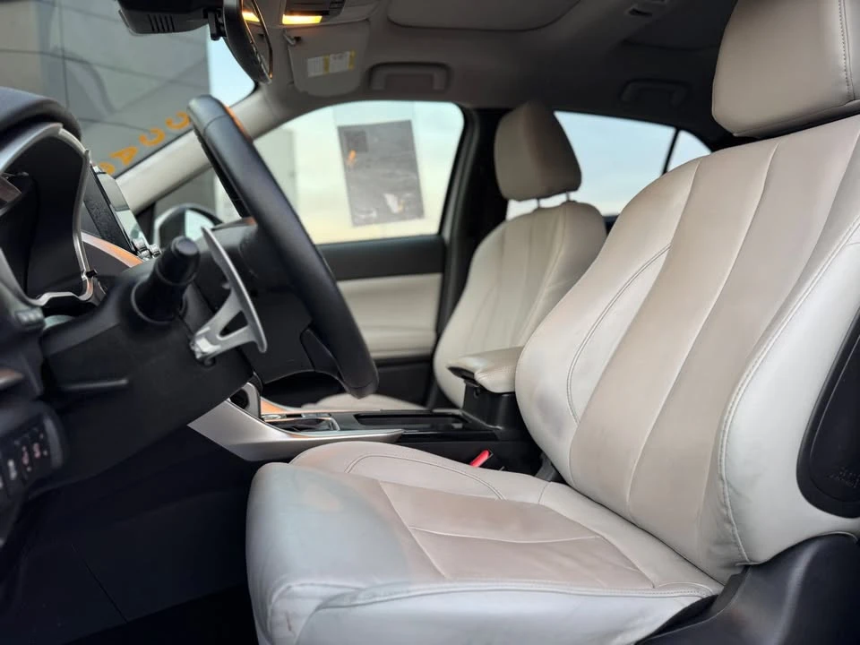 2022 Mitsubishi Eclipse Cross - Image 10 of 20