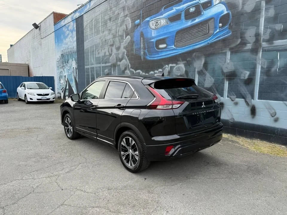 2022 Mitsubishi Eclipse Cross - Image 4 of 20