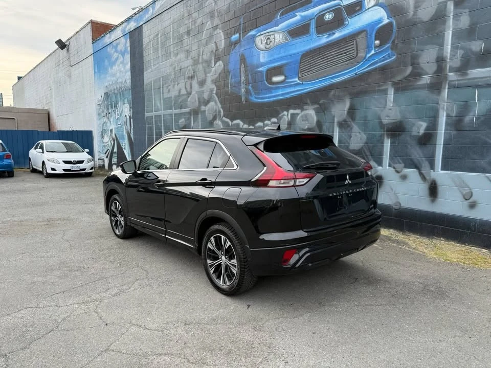 2022 Mitsubishi Eclipse Cross - Image 4 of 20