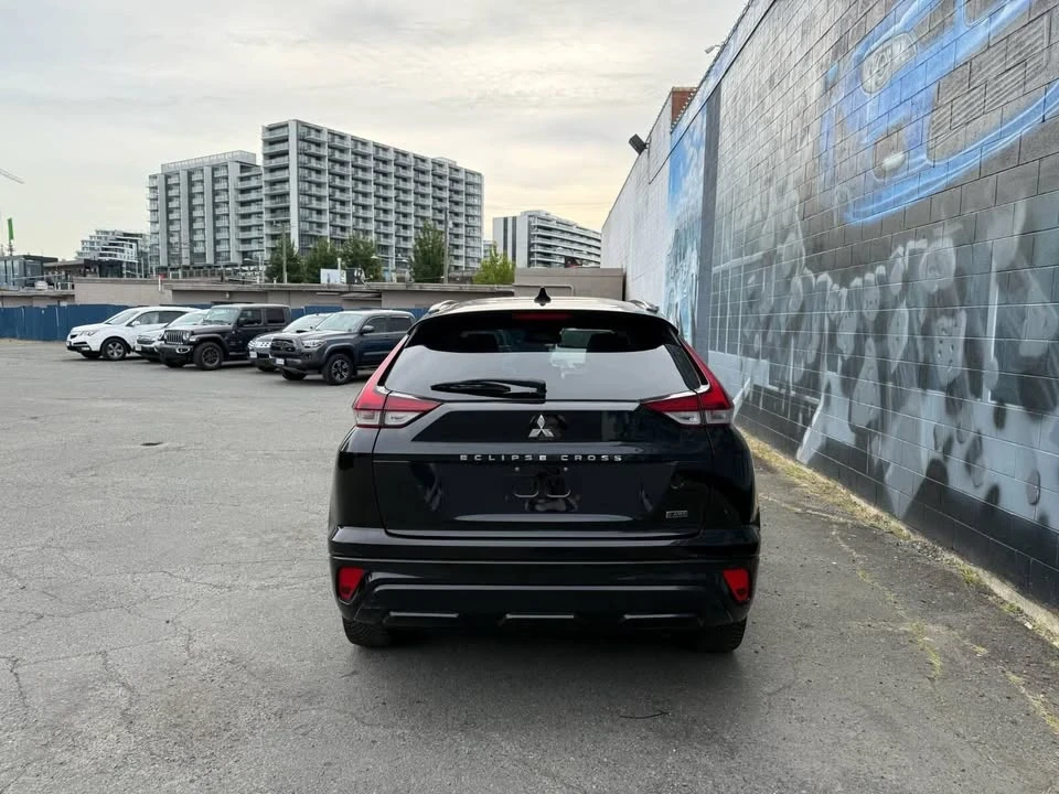 2022 Mitsubishi Eclipse Cross - Image 5 of 20
