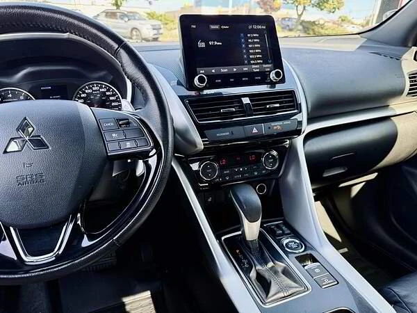 2022 Mitsubishi Eclipse Cross - Image 12 of 15
