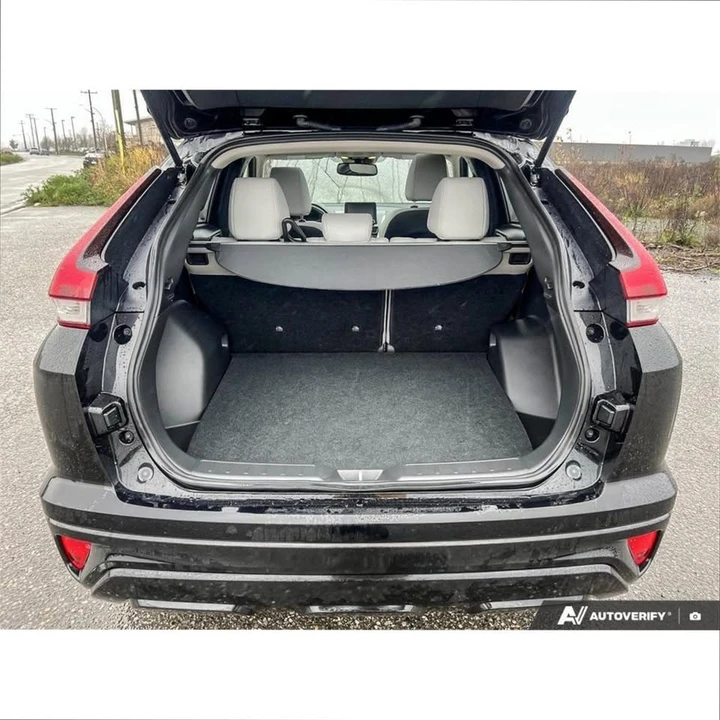 2022 Mitsubishi Eclipse Cross - Image 11 of 19