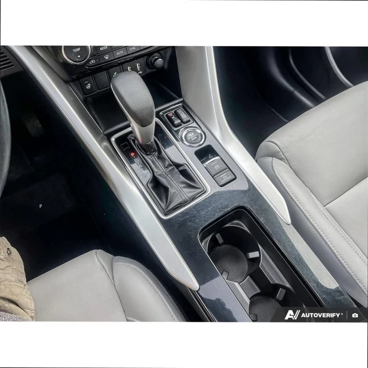 2022 Mitsubishi Eclipse Cross - Image 17 of 19