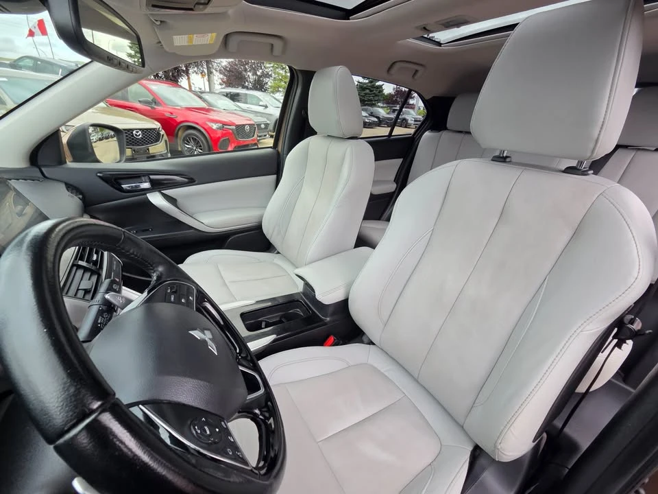 2022 Mitsubishi Eclipse Cross - Image 13 of 20