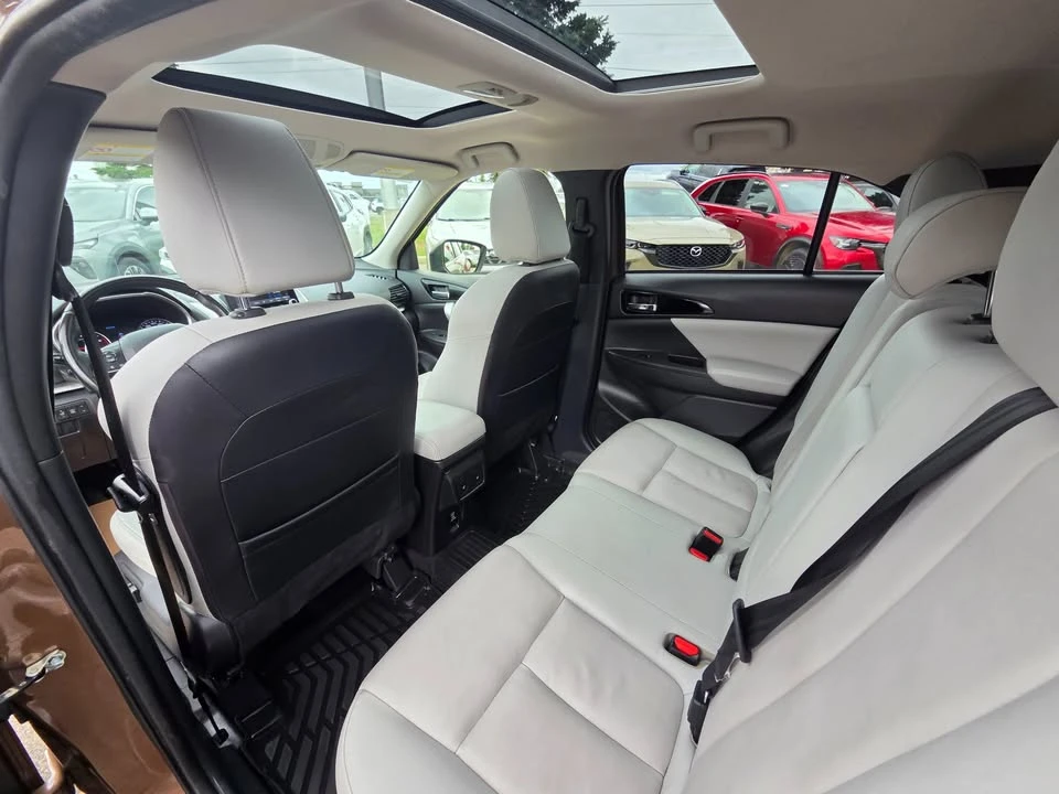2022 Mitsubishi Eclipse Cross - Image 14 of 20
