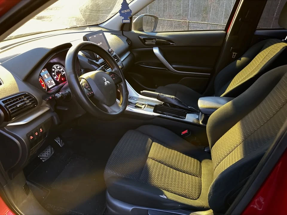 2022 Mitsubishi Eclipse Cross - Image 8 of 11