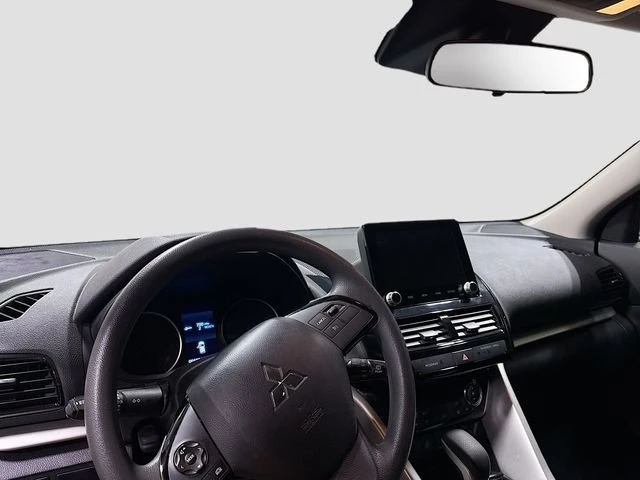 2022 Mitsubishi Eclipse Cross - Image 9 of 18