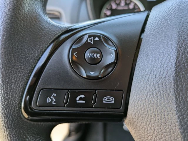 2022 Mitsubishi Eclipse Cross - Image 9 of 20