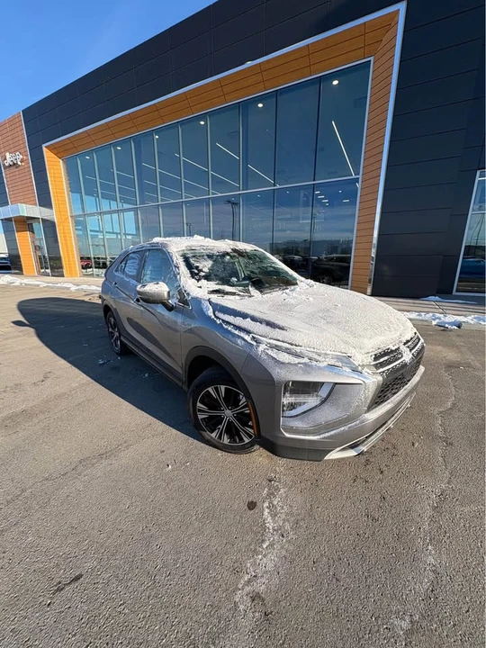 2022 Mitsubishi Eclipse Cross - Image 5 of 9
