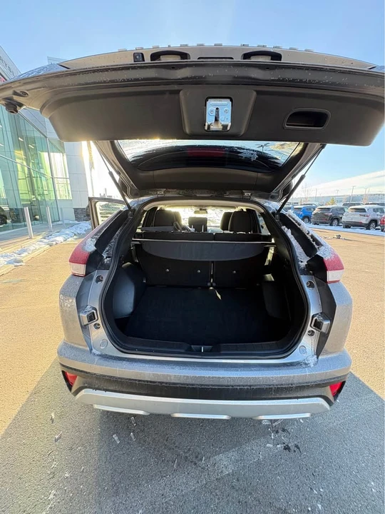 2022 Mitsubishi Eclipse Cross - Image 9 of 9