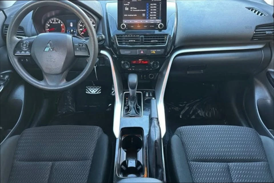 2022 Mitsubishi Eclipse Cross - Image 12 of 20
