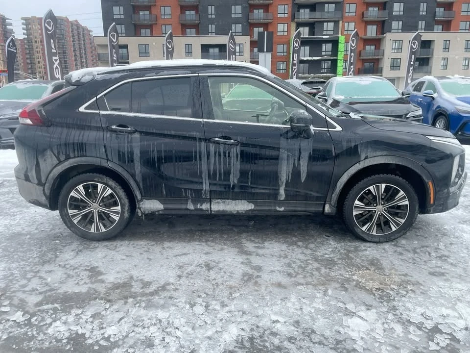 2022 Mitsubishi Eclipse Cross - Image 16 of 20