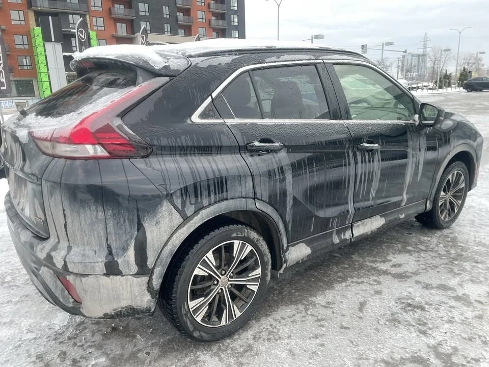 2022 Mitsubishi Eclipse Cross - Image 15 of 20