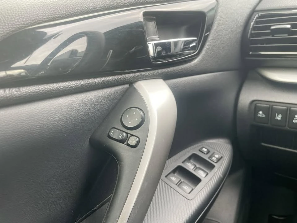 2022 Mitsubishi Eclipse Cross - Image 18 of 20