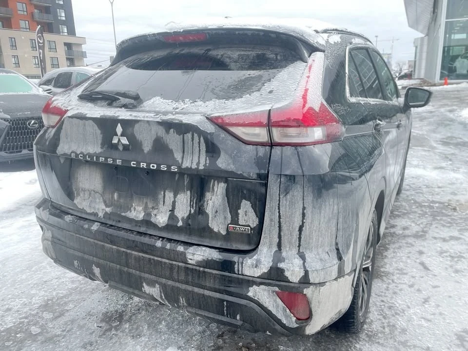 2022 Mitsubishi Eclipse Cross - Image 10 of 16