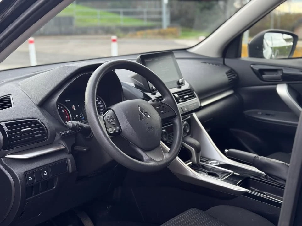 2022 Mitsubishi Eclipse Cross - Image 6 of 16