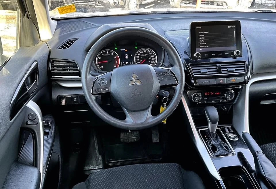 2022 Mitsubishi Eclipse Cross - Image 4 of 6