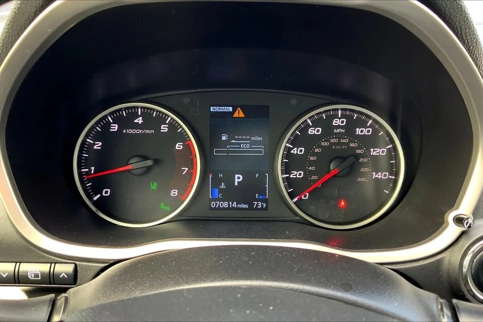 2022 Mitsubishi Eclipse Cross - Image 9 of 15