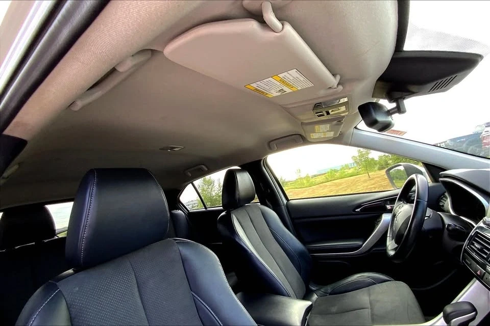 2022 Mitsubishi Eclipse Cross - Image 14 of 15