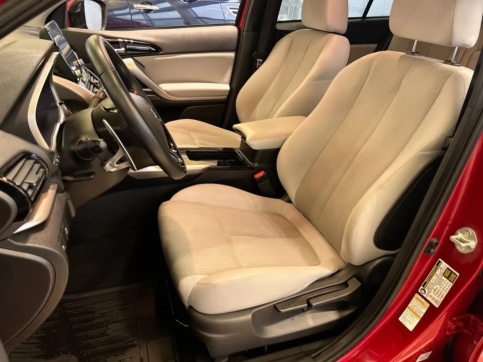 2022 Mitsubishi Eclipse Cross - Image 5 of 12