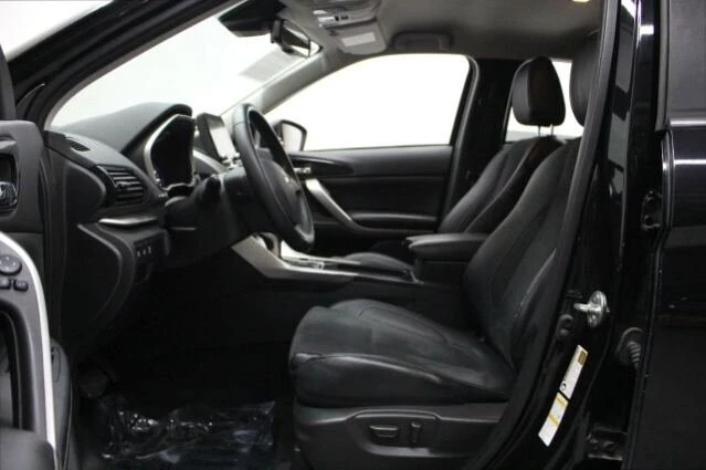 2022 Mitsubishi Eclipse Cross - Image 6 of 19