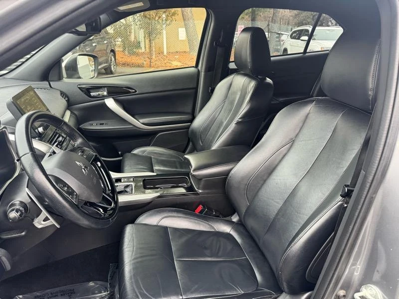 2022 Mitsubishi Eclipse Cross - Image 7 of 19