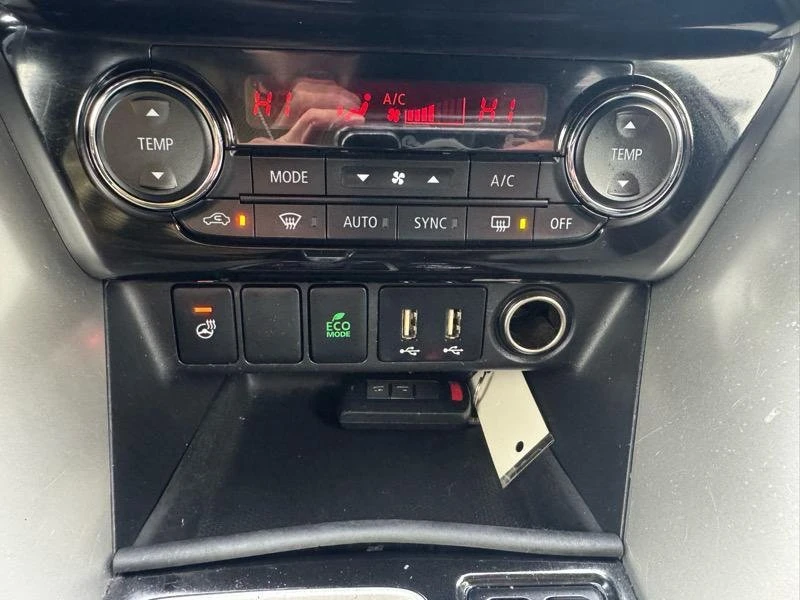 2022 Mitsubishi Eclipse Cross - Image 13 of 19