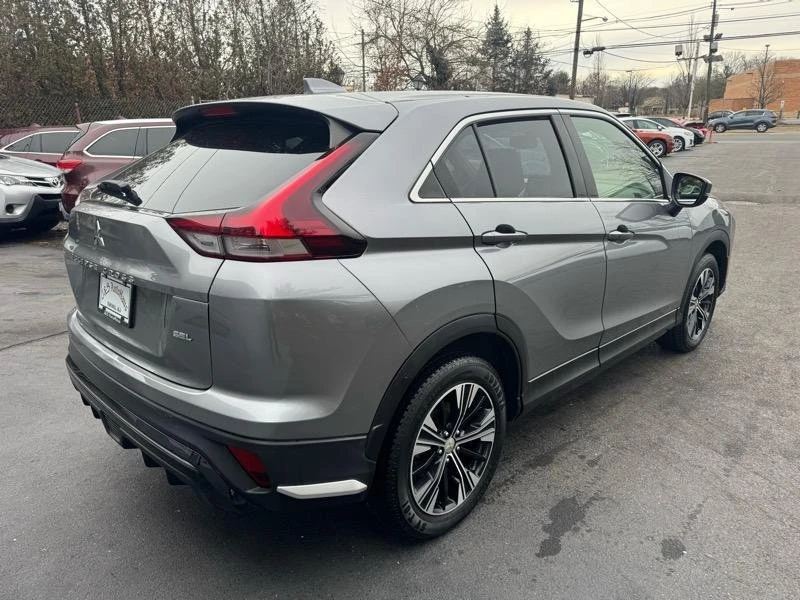 2022 Mitsubishi Eclipse Cross - Image 5 of 19