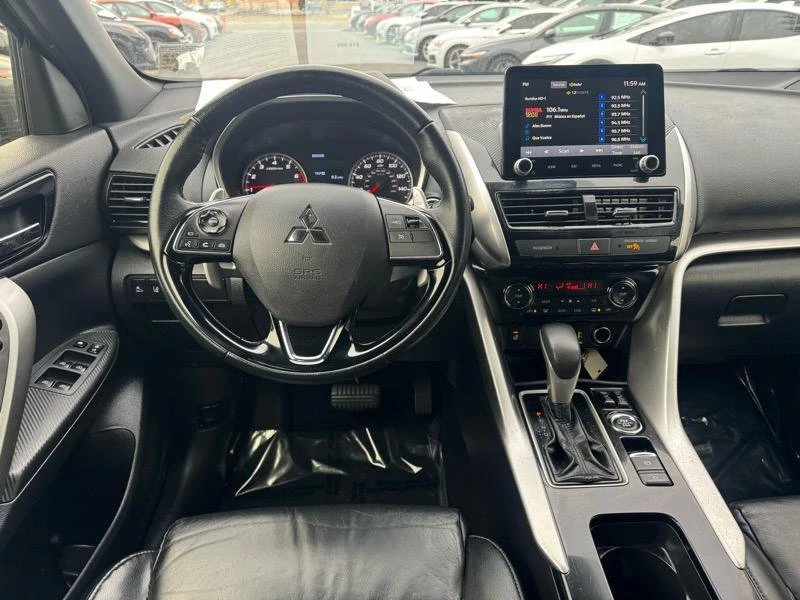 2022 Mitsubishi Eclipse Cross - Image 11 of 19