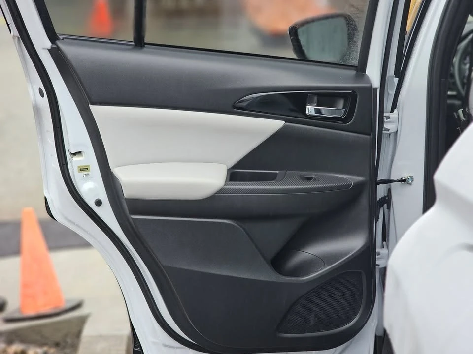 2022 Mitsubishi Eclipse Cross - Image 17 of 20