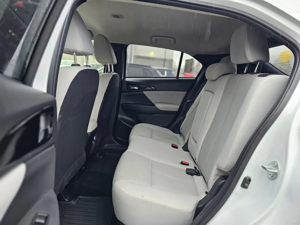 2022 Mitsubishi Eclipse Cross - Image 14 of 20