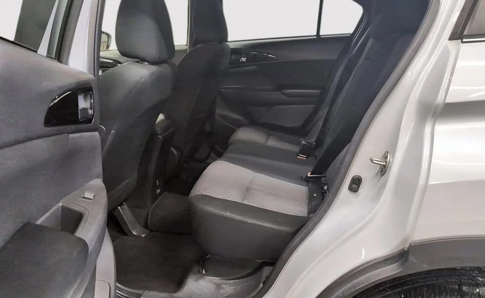 2022 Mitsubishi Eclipse Cross - Image 14 of 20