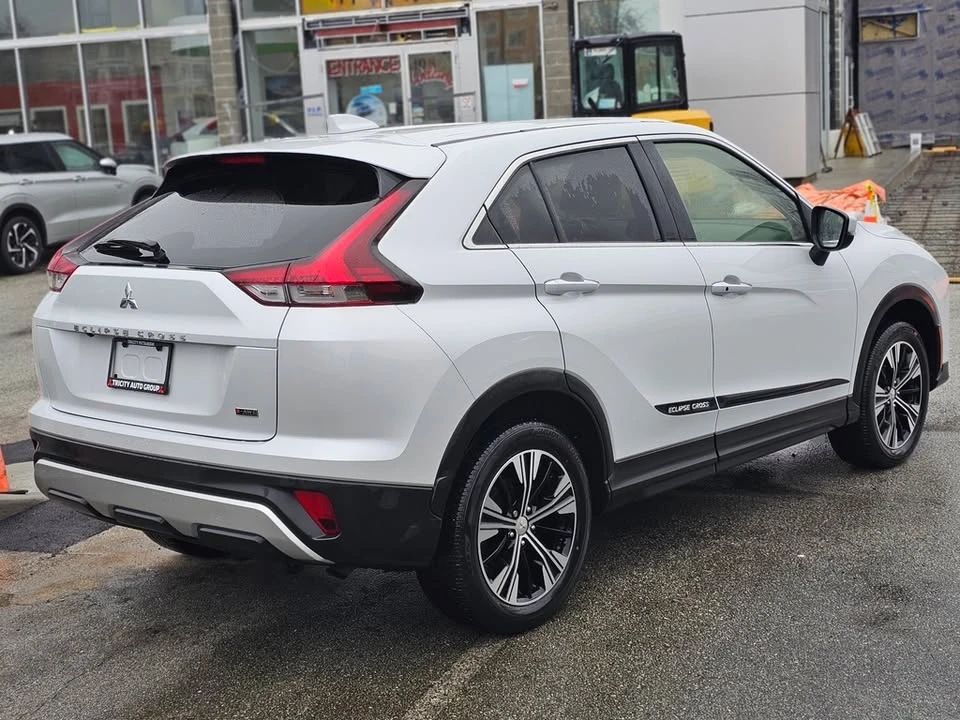 2022 Mitsubishi Eclipse Cross - Image 7 of 20
