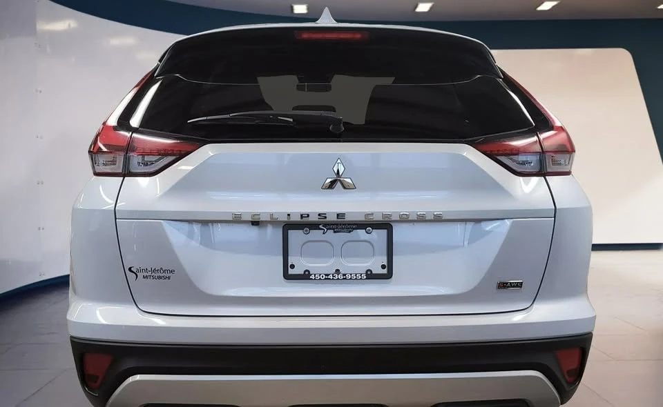 2022 Mitsubishi Eclipse Cross - Image 3 of 20