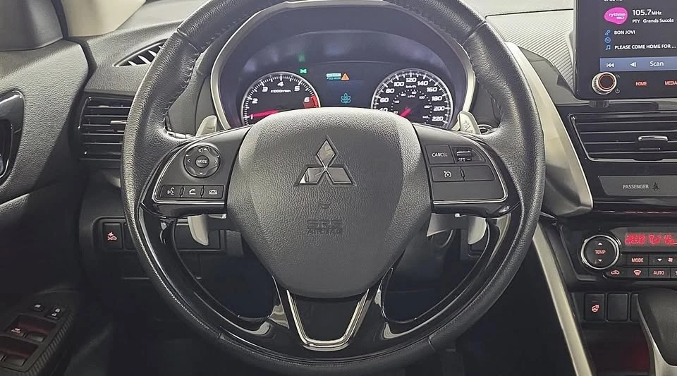 2022 Mitsubishi Eclipse Cross - Image 11 of 19