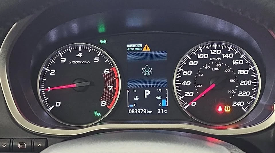 2022 Mitsubishi Eclipse Cross - Image 14 of 19