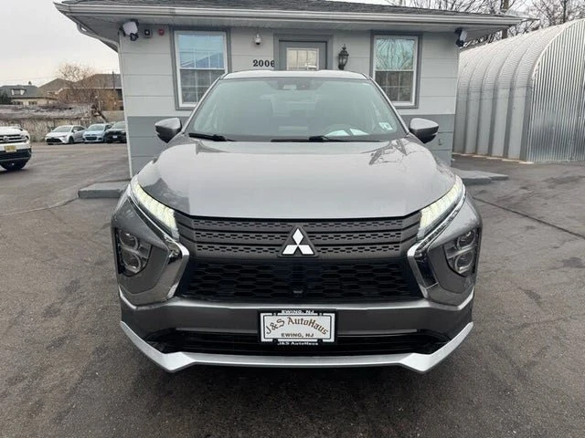 2022 Mitsubishi Eclipse Cross - Image 2 of 19